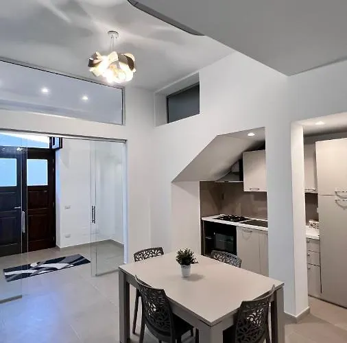 Vacanze Cappero E Malvasia Каннето